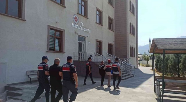 Gaziantepte PKK/PYDnin finans kaynağına darbe