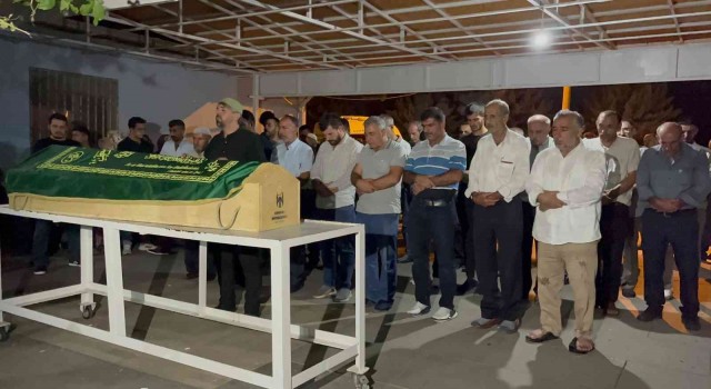Gaziantepteki feci kazada hayatını kaybeden vatandaşlardan biri Diyarbakırda defnedildi