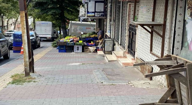 Gaziosmanpaşada 19 yaşındaki genç başından vurularak öldürüldü