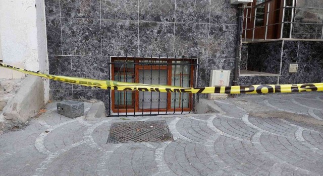 Gaziosmanpaşada çifte cinayet: Eski karısını ve kuzenini öldürdü