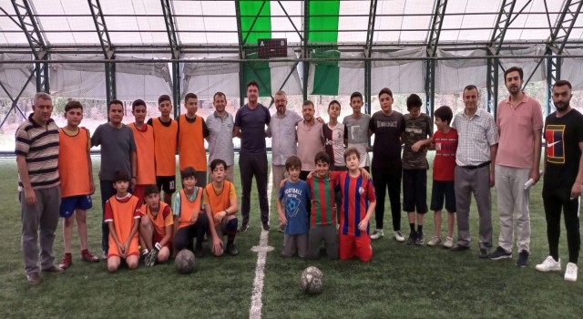 Gedizde futbol ve voleybol turnuvaları başladı