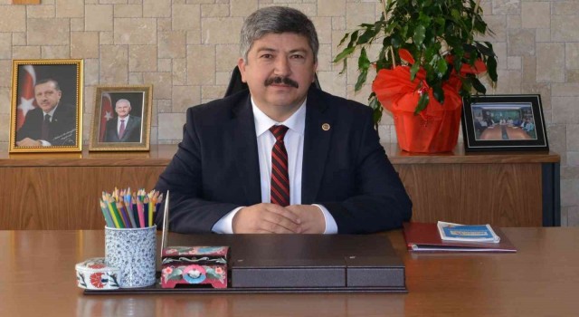 Gedizde kurtuluşun 100. yılında yüzme yarışması