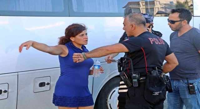 Genç kadına kap-kaç şoku