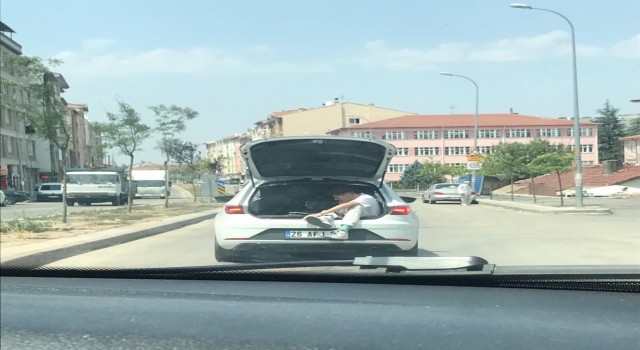 Gencin bagajda ki tehlikeli yolculuğu