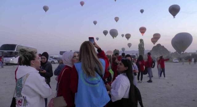 Gençler Kapadokyaya hayran kaldı