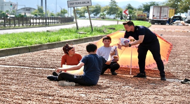 Giresun Belediyesinden fındık üreticilerine ikram