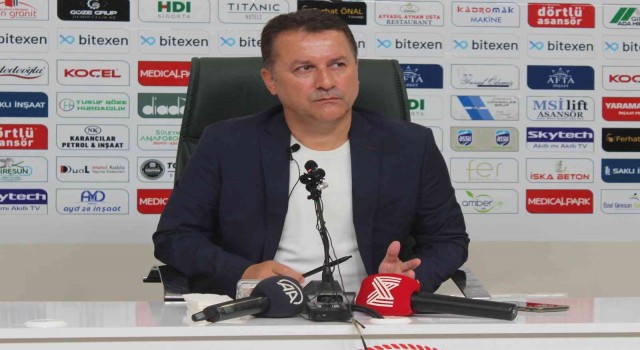 Giresunspor Kulübü Başkanı Hakan Karaahmet, 5 oyuncu daha transfer edeceklerini söyledi