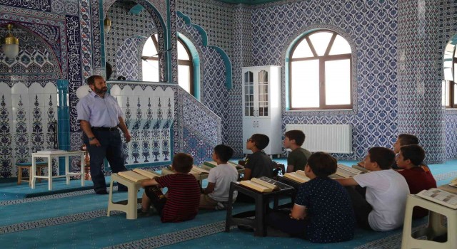 Gümüşhanede çocuklar önce Kuran-ı Kerim eğitimi alıyor, sonra spora teşvik ediliyor