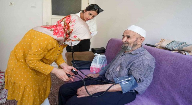 Hasta ve yaşlı bakımı onlara emanet
