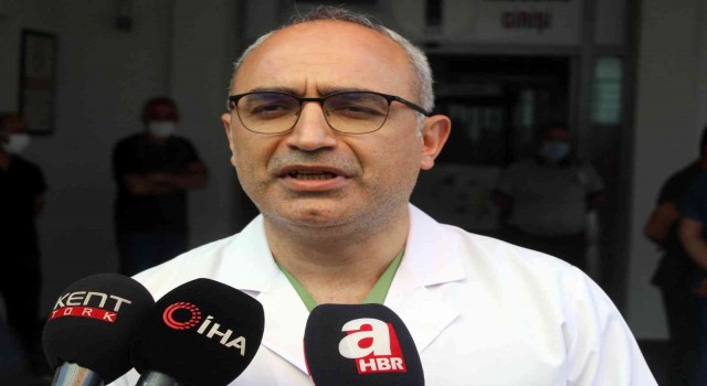 Hasta yakınları acil serviste güvenlik görevlisine saldırdı