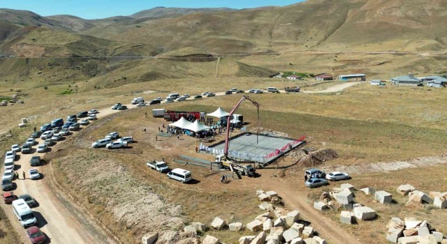 Hınıs Başköy Cemevinin temeli düzenlenen törenle atıldı