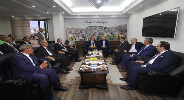 İçişleri Bakanı Soyludan Bayburt Belediyesine ziyaret