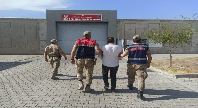 Iğdırda silahlı terör örgütüne üye olma suçundan 1 kişi tutuklandı