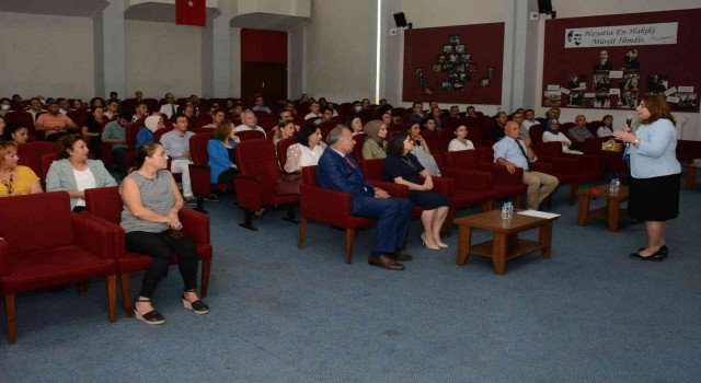 İl Müdürü Töre, okullarda yöneticiliğe hak kazanan adaylar ile bir araya geldi