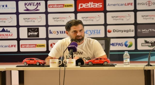 İlhan Palut: “Daha çok atak girişimi yapan ve topa sahip olan takım Konyaspordu”