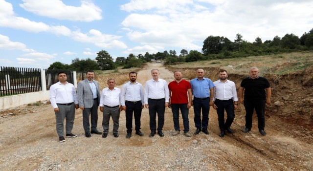 İnegöl Yeniceköyde 4 kilometre yeni yol hattı oluşturuluyor