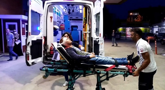 İnegölde alacak verecek kavgası: Baba ve 2 oğlu yaralandı