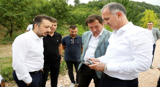 İnegölde kırsal mahallelere 20 kilometre arazi yolu