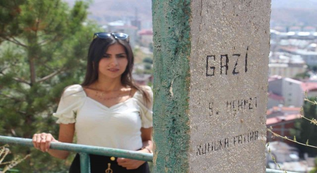 İnönünün vefasızlığı mezar taşına kazındı