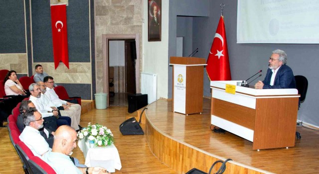 IRCICA Genel Direktörü Kılıç, SÜde “Mesleki Söyleşi” gerçekleştirdi