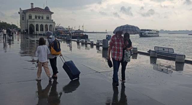 İstanbul Anadolu Yakasında yağışlar başladı