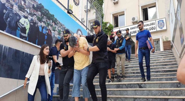 İstanbulda otomobillerin beyinlerini değiştirip çalan çete üyeleri böyle yakalandı