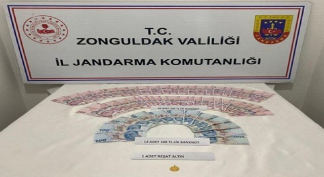 Jandarma dedektifleri satıcı kılığındaki dolandırıcıları böyle kıskıvrak yakaladı