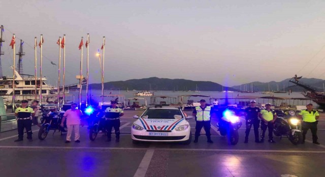 Jandarma, Marmariste emniyet kemerinin önemini anlattı