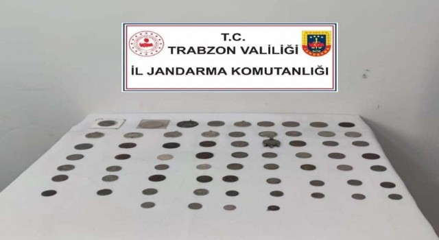 Jandarma tarihi eserleri satılmadan yakaladı