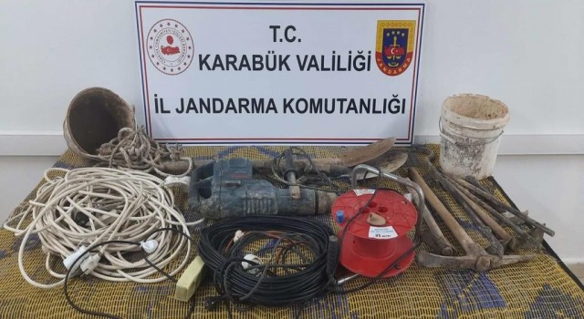 Kaçak kazı yapan 3 şüpheli yakalandı
