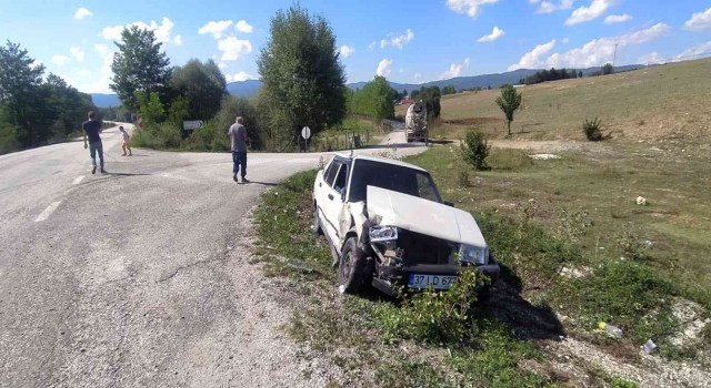 Kastamonuda iki otomobil çarpıştı: 5 yaralı