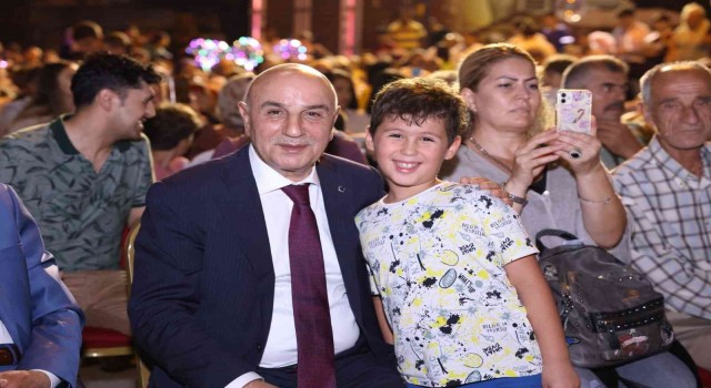 Keçiörende türkü ziyafeti