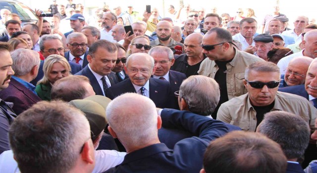 Kemal Kılıçdaroğlu: “Çiftçinin, esnafın banka kredilerinin faizlerini sileceğim”