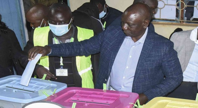Kenya'nın yeni Devlet Başkanı William Ruto oldu