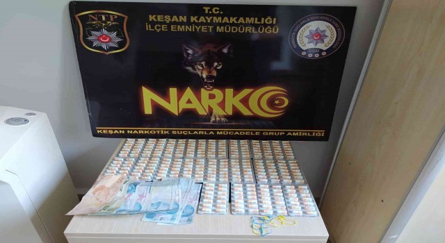 Keşanda uyuşturucu operasyonu: Evden çok sayıda sentetik ecza çıktı