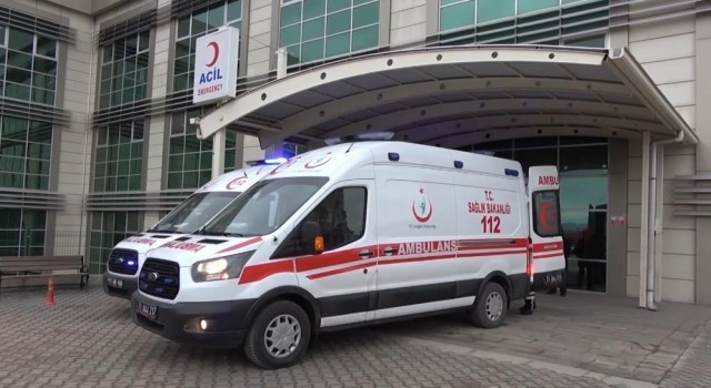 Kırıkkalede çatıdan düşen işçi ağır yaralandı