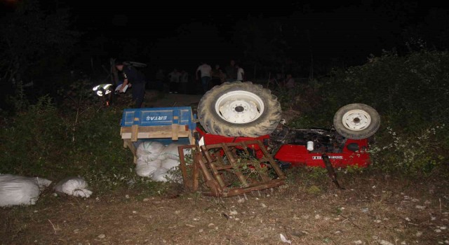 Kocaelide feci kaza, evlerine 50 metre kala traktör devrildi: 1 ölü, 3 yaralı