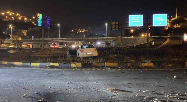 Kontolden çıkan otomobil refüje çıktı: 1 yaralı