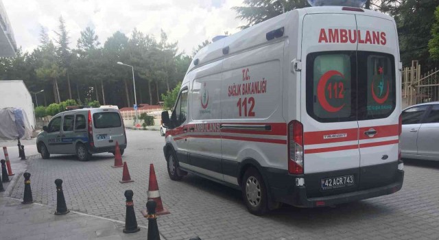 Konyada 5. kattan düşen çocuk ağır yaralandı
