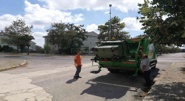 Körfezde çöp konteynerleri dezenfekte ediliyor
