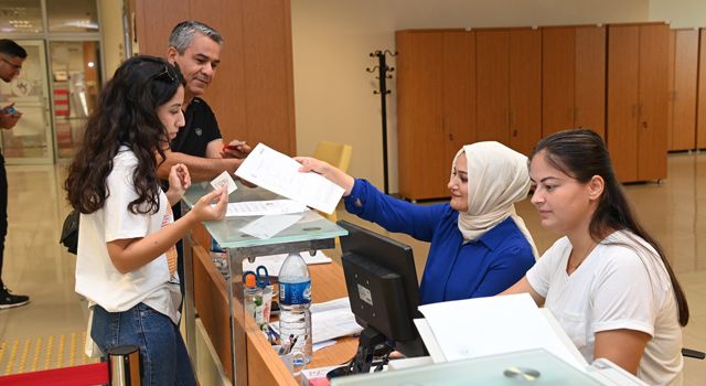 Korkut Ata Üniversitesi’ne 3 bin 49 öğrenci kayıt yaptırdı