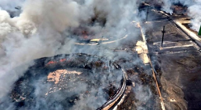 Kübada petrol tesisindeki yangın 5 gün sonra kontrol altına alındı