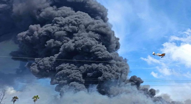 Kübadaki ham petrol depolama tesisinde 1 yakıt tankı daha patladı: 3 yaralı