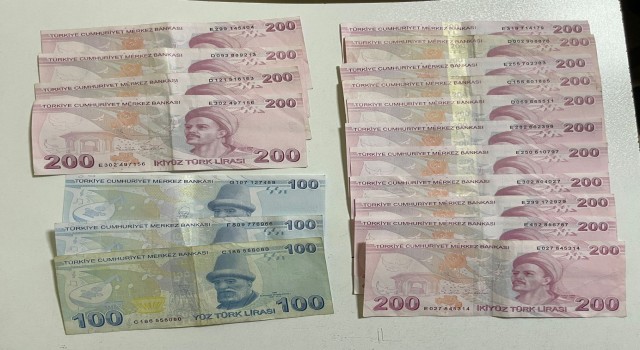 Küçükçekmecede kumar oynatan kıraathaneye operasyon