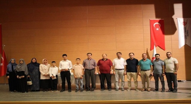 Kuran-ı Kerimi en güzel okumak için yarıştlar