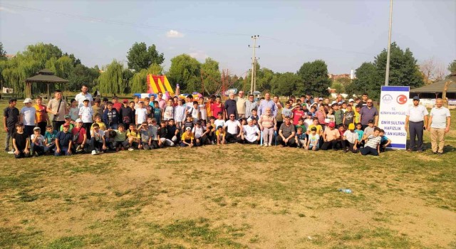 Kuran Kursu öğrencilerine piknik