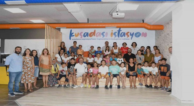 Kuşadası İstasyon Topluluk Merkezinde miniklerin satranç heyecanı