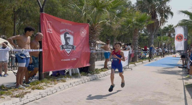 Kuşadasında Ata Yahşi için yarıştılar