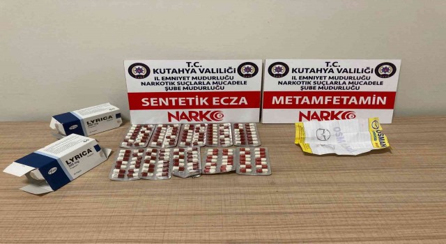 Kütahyada 3 kişinin bulunduğu araçta uyuşturucu ele geçirildi