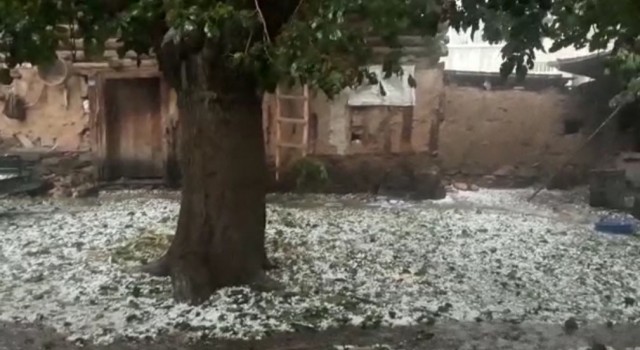 Kütahyada dolu yağışı